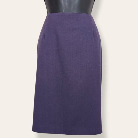 Pariscope Dresses & Skirts - V. Pariscope Purple Pencil Skirt
